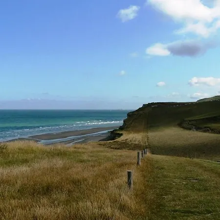 - Avec Grande Terrasse Au Centre Du Village